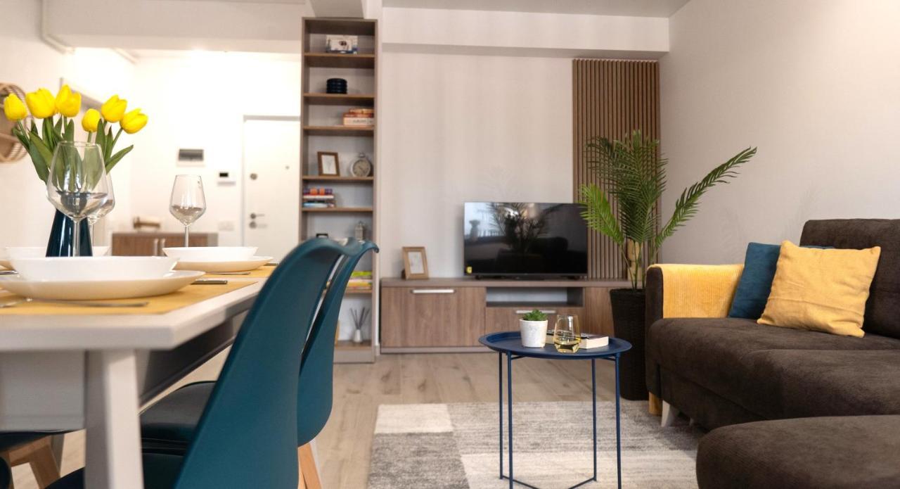 'Just Like Home' Apartment - With Private Parking Place Galati  Exterior photo